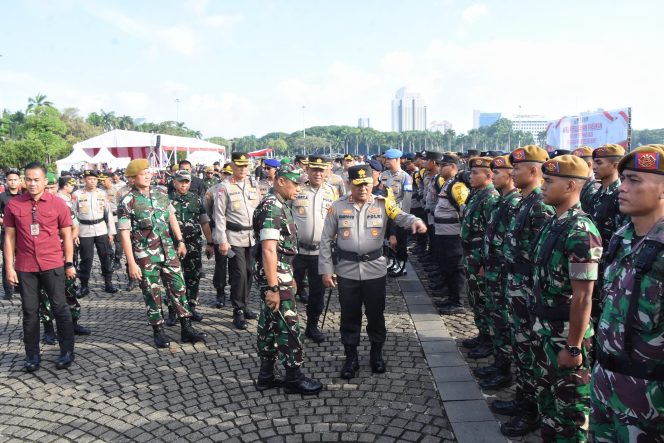 
 Pangdam Jaya Terjunkan 1.200 Personel BKO ke Polda Metro Jaya Amankan TPS di Jakarta