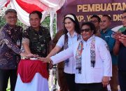 Bersama Wamendukbangga, Wamendagri Ribka Resmikan Fasilitas Air Bersih di Papua