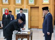 Lantik Sejumlah Pejabat, Plt. Sekjen Kemendagri Tekankan Budaya Birokrasi yang Efisien
