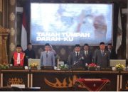 Bupati Adipati Hadiri Paripurna Pengucapan Sumpah / Janji Pimpinan DPRD Kabupaten Way Kanan Masa Jabatan 2024-2029