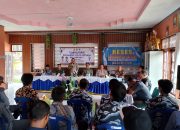 Hadiri Reses Anggota DPRD Way Kanan, Kapolsek Sosialisasi Kamtibmas kepada Warga di Banjit