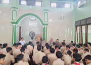 Kaur Dalpers Bag SDM Polrestro Bekasi Kota Gelar Sosialisasi Perekrutan SMA Taruna Kemala Bhayangkara di SMPN 14