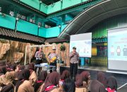 Siswa SMP 53 Diajak Tertib Lalu Lintas Lewat Polisi Peduli Pendidikan