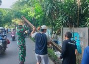 Jaga Kebersihan Lingkungan, Babinsa Jatirahayu Gelar Karya Bakti Bersama Warga dalam Rangka Hari Peduli Sampah Nasional