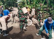 Anggota Kodim 0724 Boyolali Beserta Masyarakat Bergotong – Royong Kerjakan Pengecoran di Desa Kalinanas