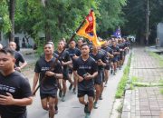 Prajurit Batalyon Arhanud 6/Bay Melaksanakan Kegiatan Lari Bersama