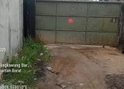 AU Sang Pengusaha Rokok Ilegal di Singkawang dengan Gudang Penampung Diduga Kuat Kebal Hukum