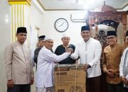 Wawako Beri Bantuan untuk Masjid Al Hikmah