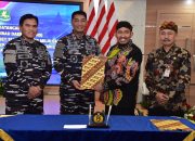 TNI AL Akan Bangun Pangkalan di Madura, Kasal Terima Aset Tanah Barang Pemerintah Kabupaten Sumenep