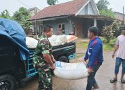 Babinsa Cimuning Terus Lakukan Pendampingan Penyerapan Beras oleh Bulog dari Kelompok Tani