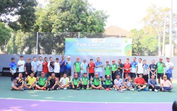 Kapolres Kediri Kota membuka Fun Game Tennis Dalam Rangka Meriahkan Hari Bhayangkara ke-79 Tahun 2025