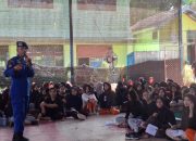 MENJADI NARA SUMBER DI SMA N 5 KOTA JAMBI, POLAIRUD POLDA JAMBI BERIKAN MATERI PERTOLONGAN KORBAN BENCANA DI PERAIRAN