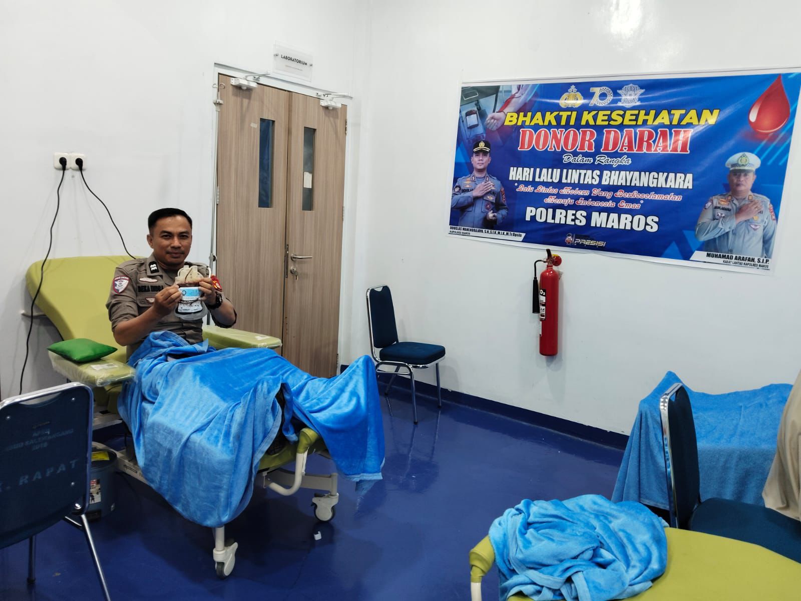 Satlantas Polres Maros gelar bakti kesehatan donor darah sambut HUT Lalu Lintas Bhayangkara ke-70 Tahun