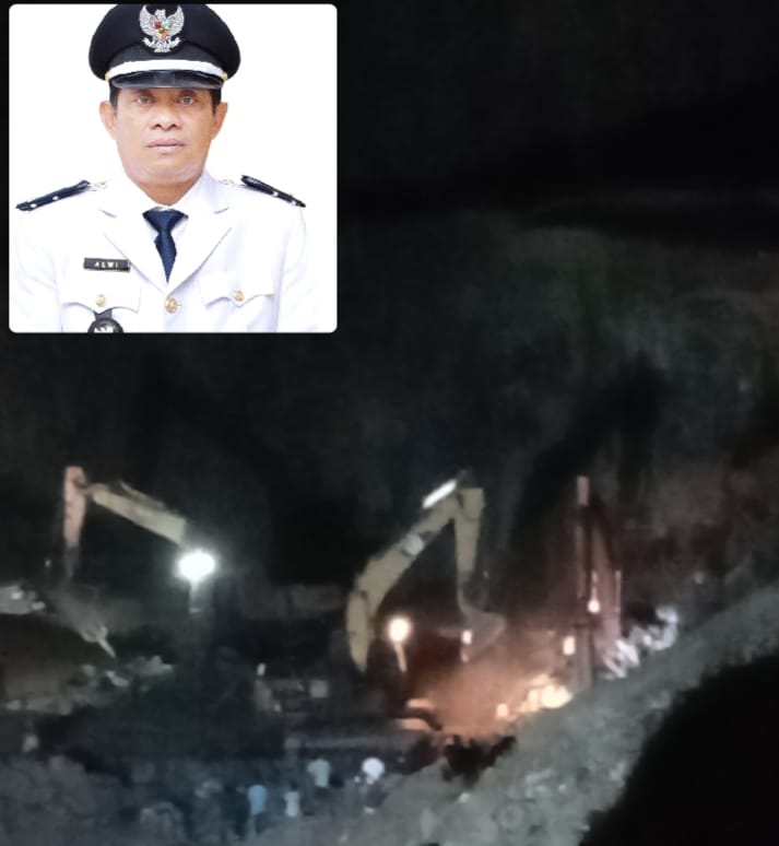 Drs. Alwi Amir Kepala Desa Trans Tanjungan Turun Langsung Memantau Evakuasi korban Tertimpa Matrial Tambang Di PT. SBN KATIBUNG