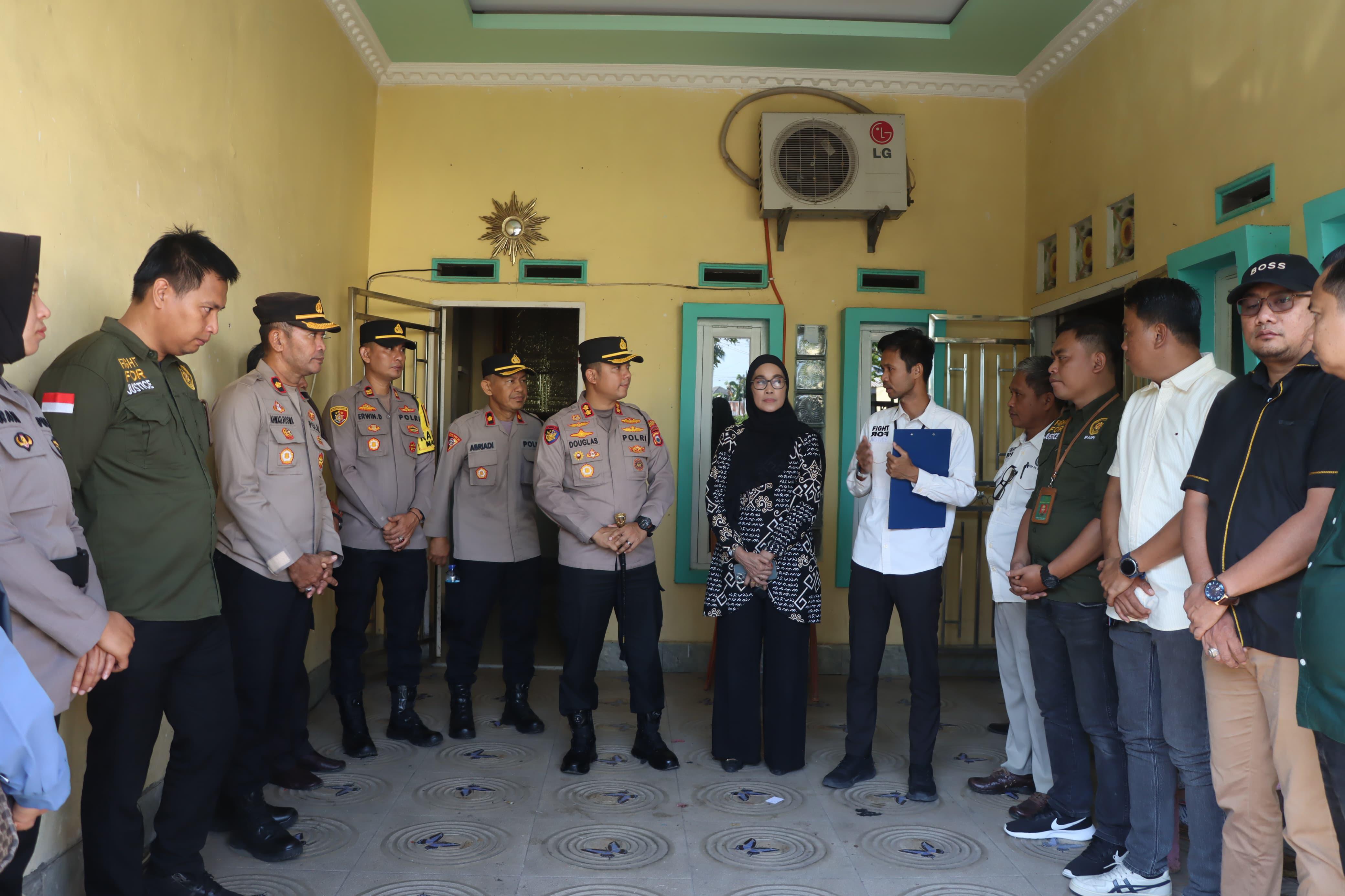 Polres Maros Turunkan Personel dalam Pengamanan Eksekusi Perkara untuk Pastikan Proses Hukum Berjalan Lancar dan Kondusif