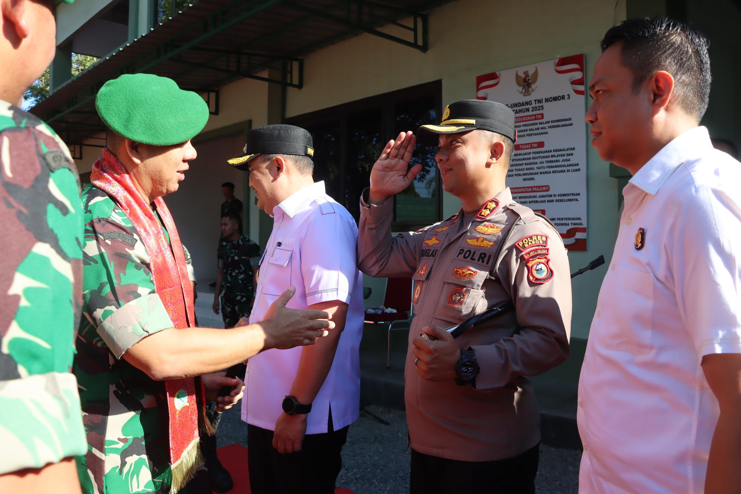 Kapolres Maros Turut Sambut Danrem 141 dalam Kunjungan Kerja di Kodim 1422 Maros