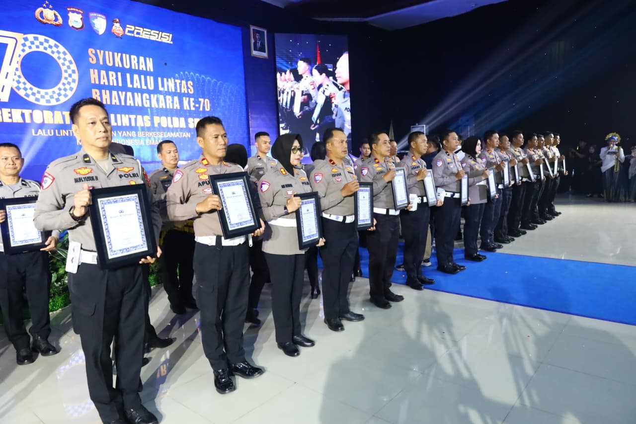 Sat Lantas Polres Maros Raih Terbaik Ketiga Penghargaan Penerimaan PNBP Tertinggi Di Jajaran Polda Sulsel