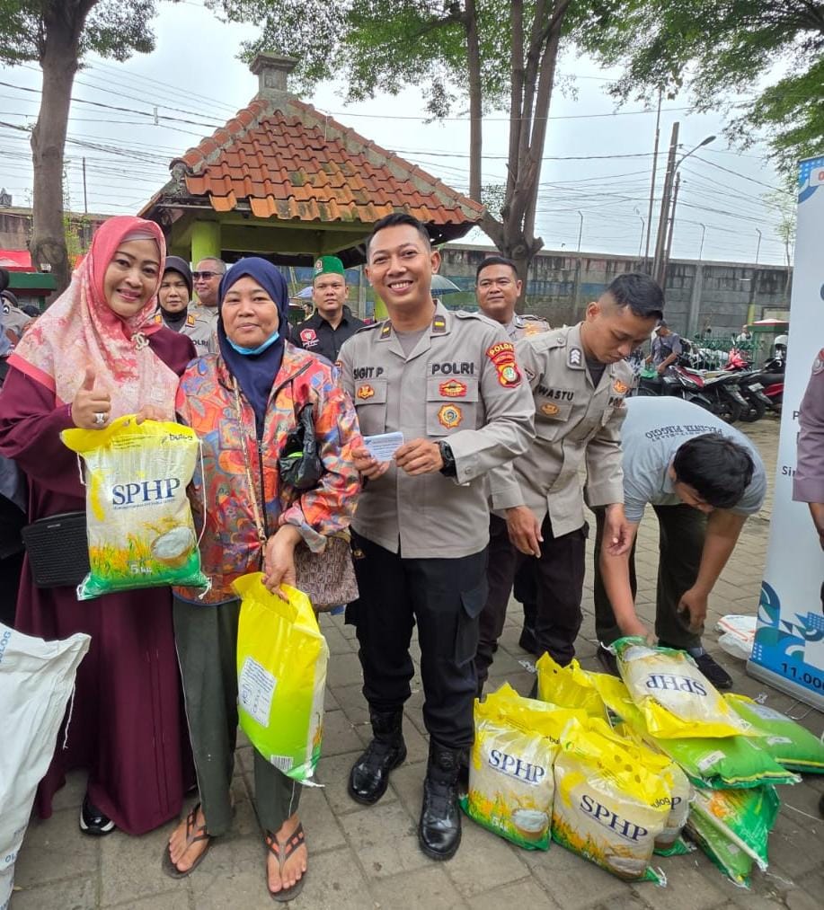 Gerakan Pangan Murah Polda Metro Jaya dan Bang Japar Disambut Antusias Warga Pekayon Pasar Rebo Jakarta Timur, 6 Ton Beras SPHP Ludes dalam Dua Jam di Taman Kopi