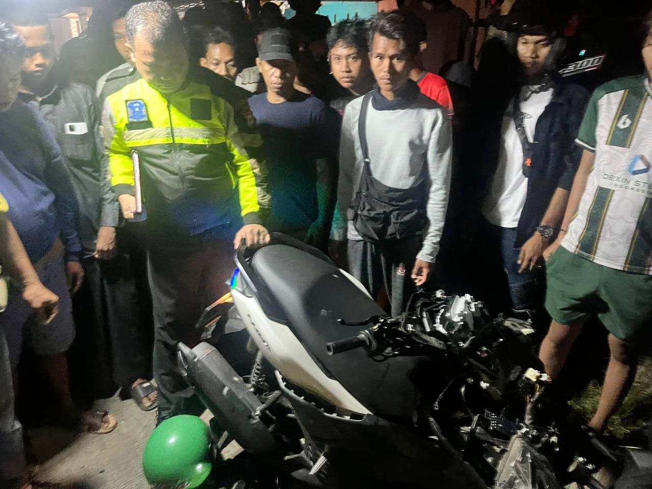 Kecelakaan Maut Di Maros, Pengendara Motor Tewas Usai Tabrak Mobil Parkir