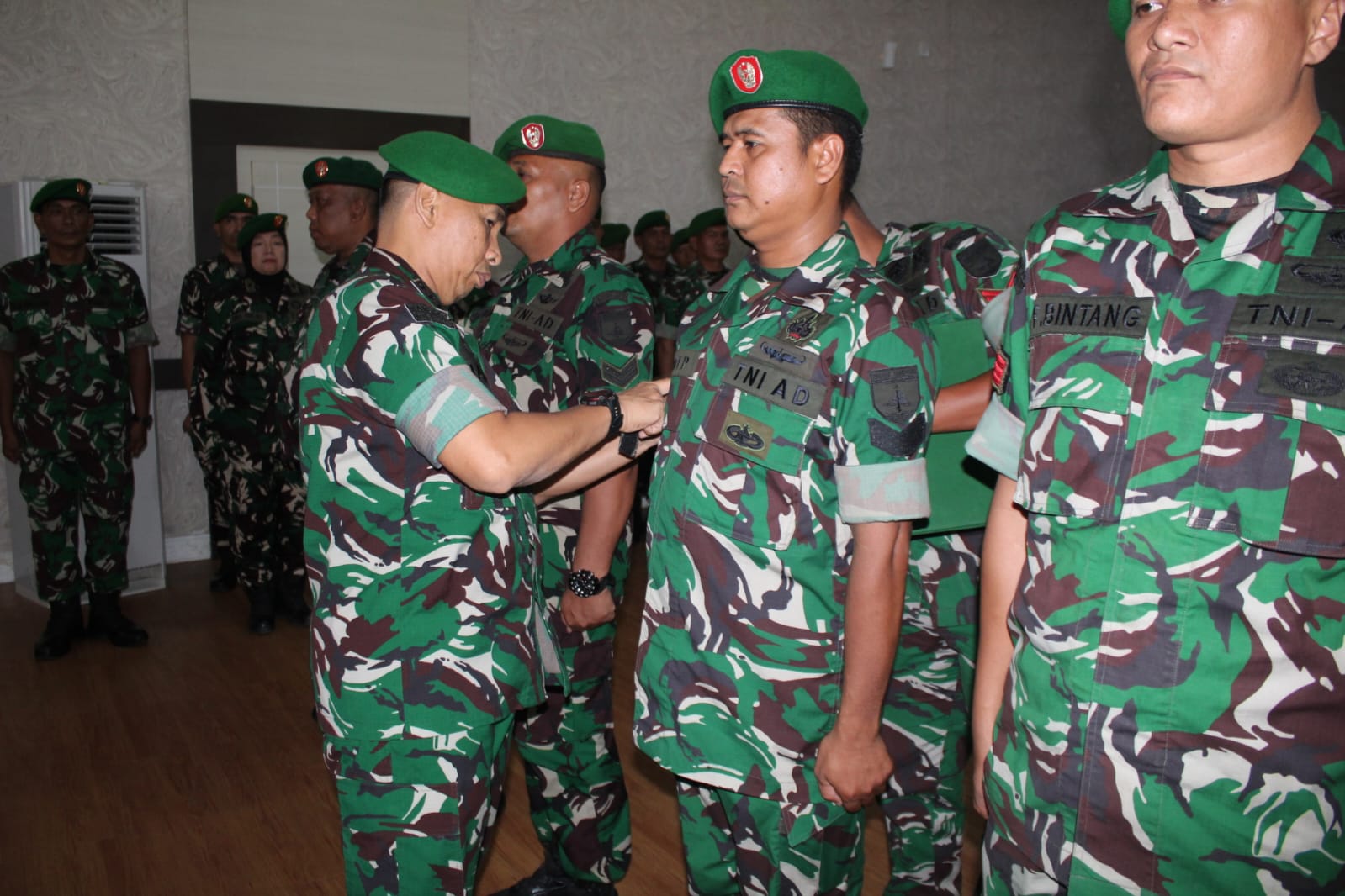 Dandim 0315/Tanjungpinang Pimpin Upacara Korp Raport Kenaikan Pangkat Personel  .