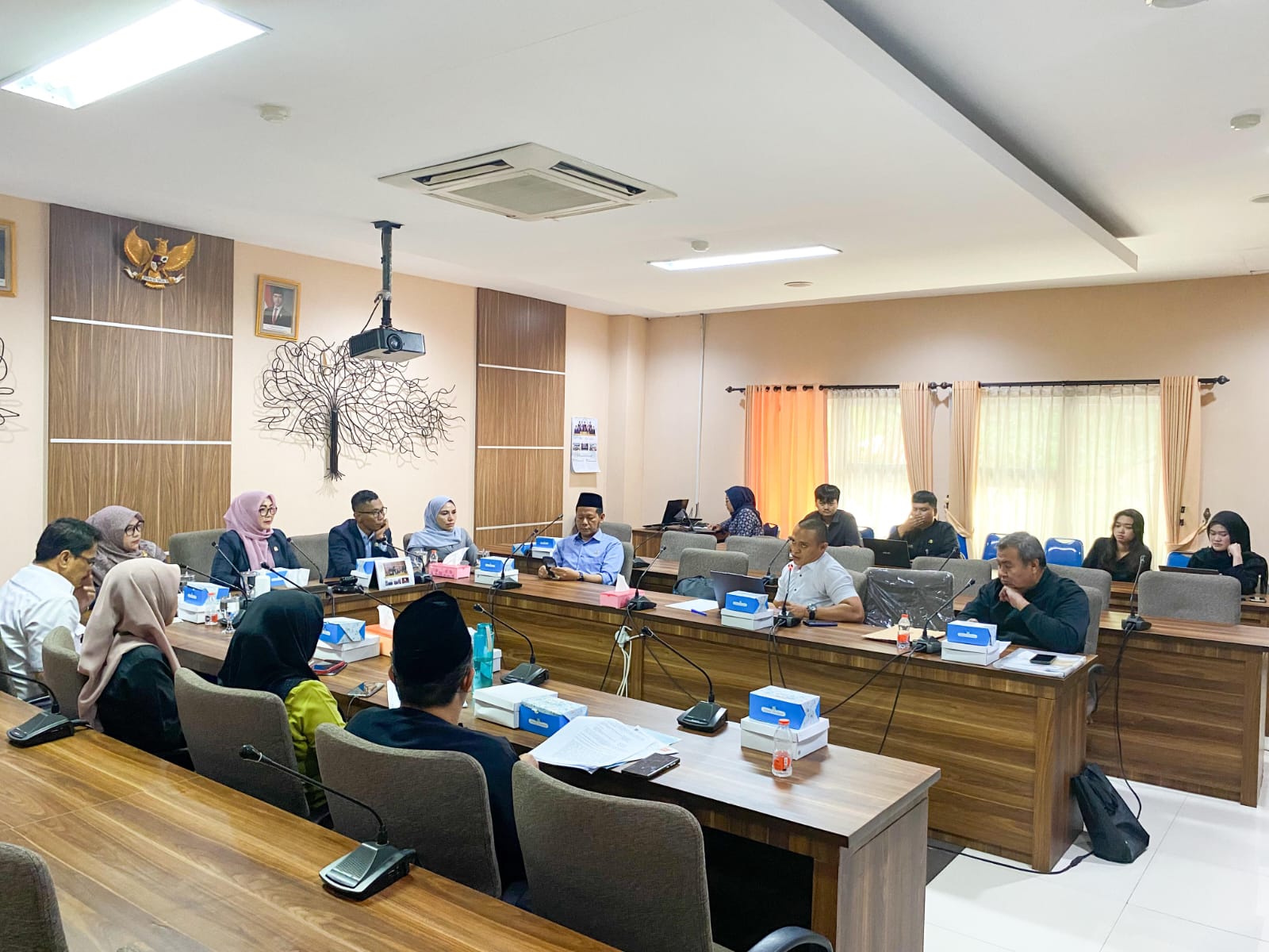 Komisi D DPRD Depok Menyikapi PHK Karyawan Tip Top dan Penuhi Hak nya