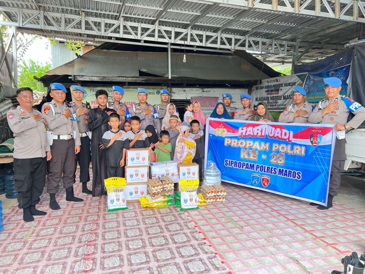 HUT Propam Polri ke-23, Sipropam Polres Maros Gelar Bakti Sosial di Panti Asuhan