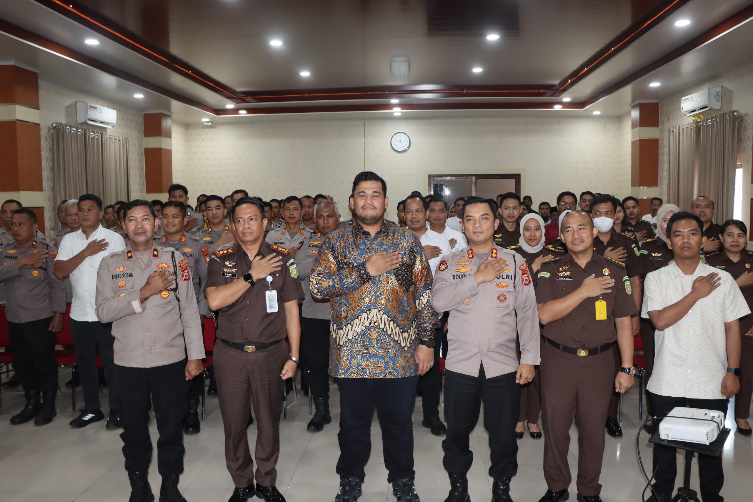 Polres Maros Terima Kunjungan Kerja Reses Komisi III DPR RI, Andi Amar Ma’ruf Sulaiman Bahas Penguatan Hukum dan Kamtibmas