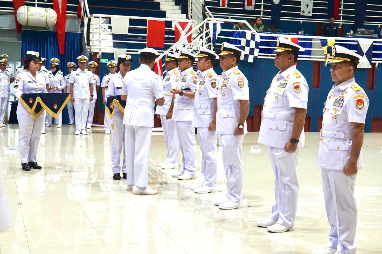 Komandan Kodaeral III Hadiri Serah Terima Jabatan Strategis di Lingkungan Koarmada RI