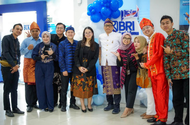 BRI KC Balaraja Peringati HUT BRI ke-130 dengan Pakaian Adat, Perkuat Nilai Kolaboratif