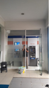 BRI KC Balaraja Prioritaskan Kebersihan dan Kerapihan ATM Demi Kenyamanan Nasabah