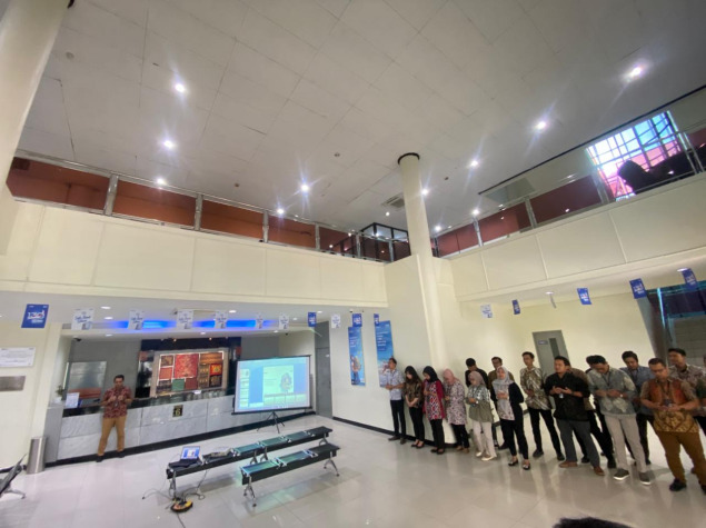 Lebih dari Sekadar Transaksi, BRI KC Cilegon Gelar Doa Pagi untuk Kesehatan dan Kelancaran Usaha Nasabah