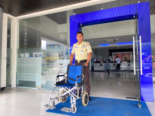 Lebih dari Sekadar Bank, BRI KC Cilegon Wujudkan Komitmen Humanis Bagi Nasabah Disabilitas