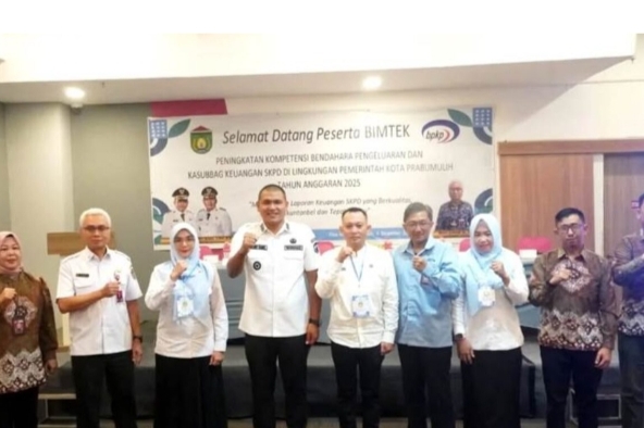 Pembukaan Bimtek Peningkatan Kompetensi Bendahara Pengeluaran dan Kasubbag Keuangan di Lingkungan Pemkot Prabumulih