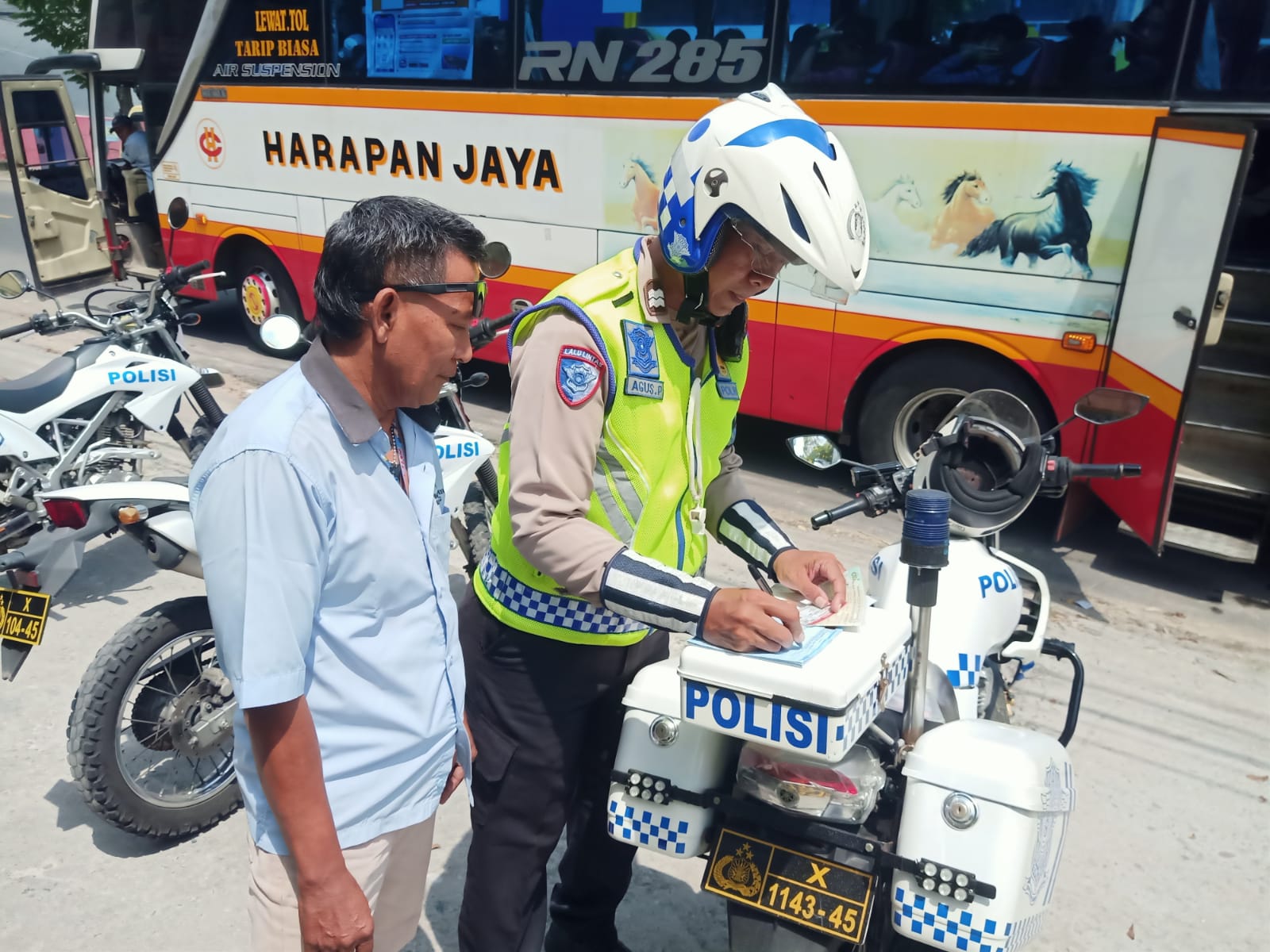 Terpergok “Ngeblong”, Bus Antar Kota Ditilang Satlantas Polres Kediri Kota