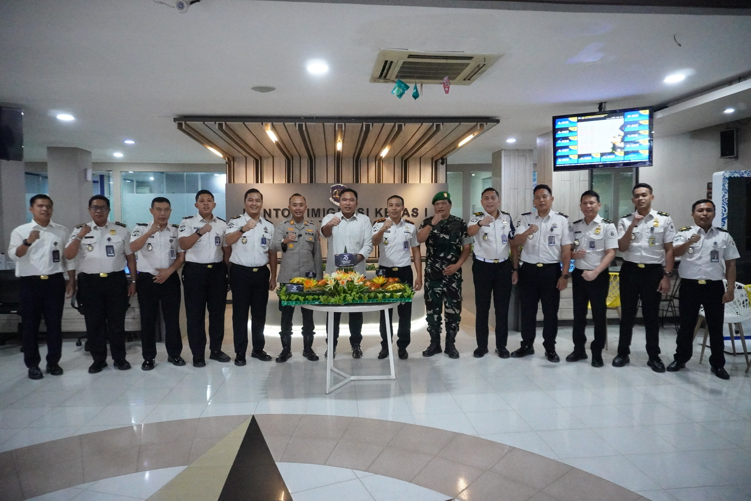 Peringatan Hari Bakti Imigrasi ke-76 Pererat Sinergi Aparat di Depok.