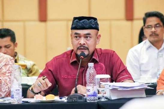 Sanksi Cabut SIM Pengendara Merokok Disorot, Edi Masturo: Keselamatan Pengguna Jalan Prioritas Utama