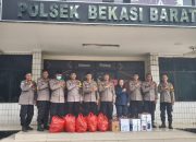 Polsek Bekasi Barat dan Anggota DPRD Kota Bekasi Berbagi Takjil Berkah Ramadhan
