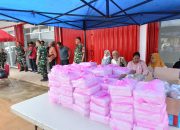 Koramil Pondok Aren Berbagi Takjil dan Dukung UMKM Jelang Ramadhan