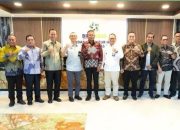 WALI KOTA PRABUMULIH AUDIENSI DENGAN BADAN PENGATUR HILIR MINYAK DAN GAS BUMI BAHAS PEMBAYARAN GAS RUMAH TANGGA 