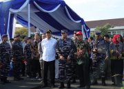 DANKODAERAL III DAMPINGI KASAL DAN MENKO POLKAM RI BERANGKATKAN MUDIK GRATIS BERSAMA TNI AL GELOMBANG II RUTE JAKARTA-SEMARANG-SURABAYA