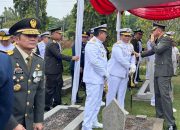 Wadan Seskoal Hadiri Upacara Pemakaman Menteri Pertahanan RI Periode 2004-2009 Prof. DR. Juwono Sudarsono
