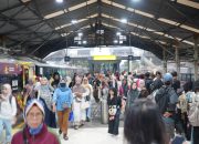 Hari Ke-8 Angkutan Lebaran 2026, KAI Daop 2 Bandung Catat Pelayanan Tertinggi Pada Arus Mudik