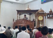 Sentuh Hati Jamaah, Khutbah Jum’at Aiptu Iman Setiawan di Masjid Al Ansor Ajak Warga kembalikan keberkahan Sedekah
