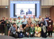 Wegik (kelima dari kiri) bersama tim Universitas Pertamina dalam kegiatan Green Chemistry for Industrial Excellence beberapa pekan lalu (Foto: Starindonews/Yudi Bahtiar)