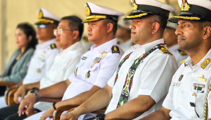MENGEMBAN MISI “ONE OCEAN, ONE MISSION”, KODAERAL III SAMBUT KEDATANGAN INS SUNAYNA