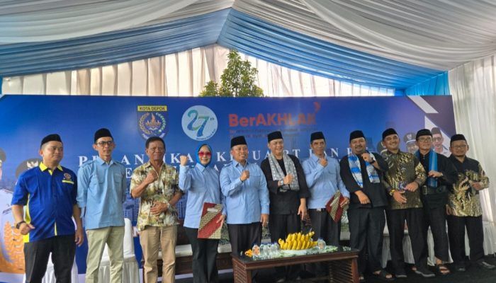 Pelantikan RT RW Kelurahan Bedahan, Walikota Depok Supian Suri: RT dan RW Garda Terdepan Pelayan Masyarakat