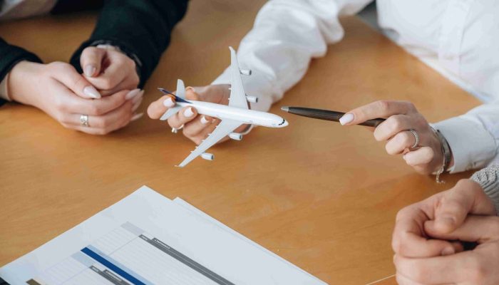 Urusan Bisnis Lancar, Cara Profesional Kirim Paket Ke Luar Negeri Berupa Dokumen Legal