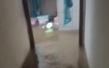 Penampakan Banjir di salah satu Rumah Warga Jl. Kincir Air Rt 03/02 Kelurahan Bojong Baru Kecamatan Bojong Gede Kabupaten Bogor (Foto: Yudi Bahtiar / Starindonews.com)