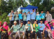 Camat Cipayung, Muhammad Reza beserta LPM, RW dan Panitia Lebaran Depok (Foto: Starindonews/Yudi Bahtiar)
